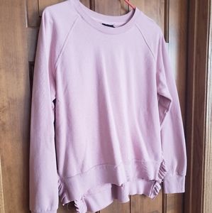 Sweatshirt with side ruffles